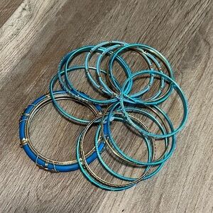 New Without Tags Blue & Gold Bangles 14Pk